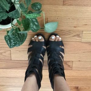 Sam Edelman black leather strappy caged heel